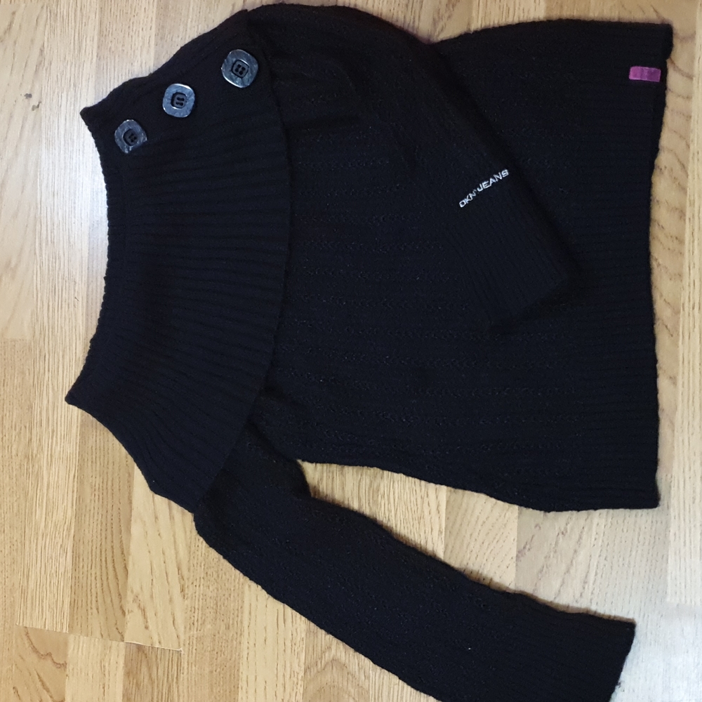 DKNY jeans black turtle neck sweater